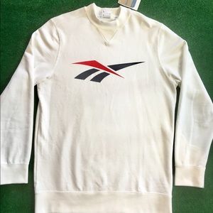 NWT Reebok Classic Retro Crewneck Spell Out